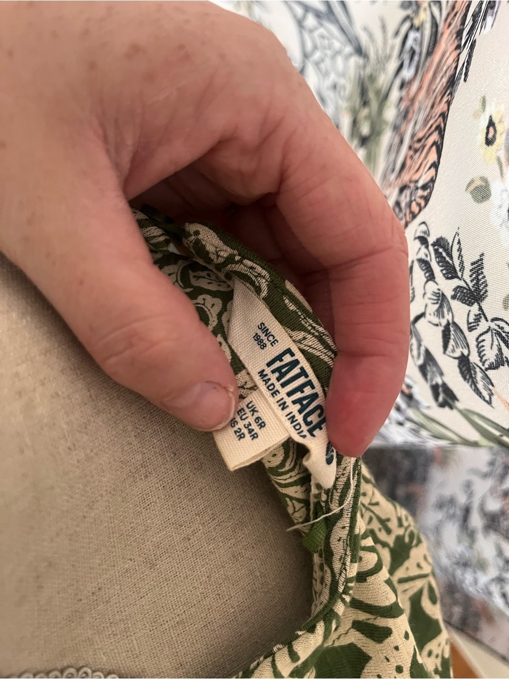 Fat Face Green and Cream Floral Dress size 2 - Picture 3 of 6